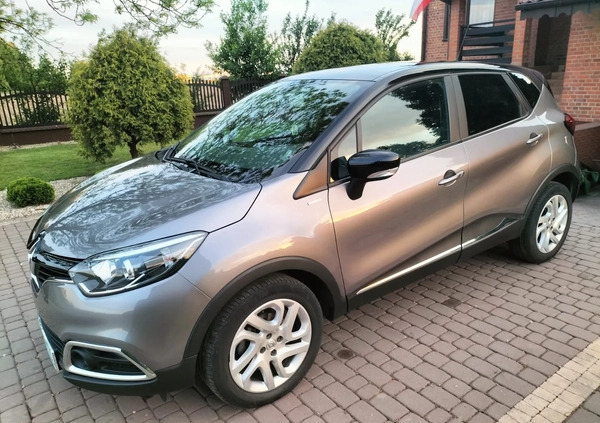 Renault Captur cena 46500 przebieg: 106800, rok produkcji 2017 z Błaszki małe 172